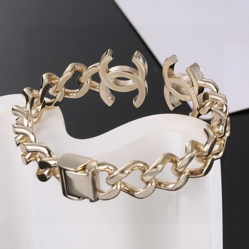 Chanel Bracelets Unique 220431