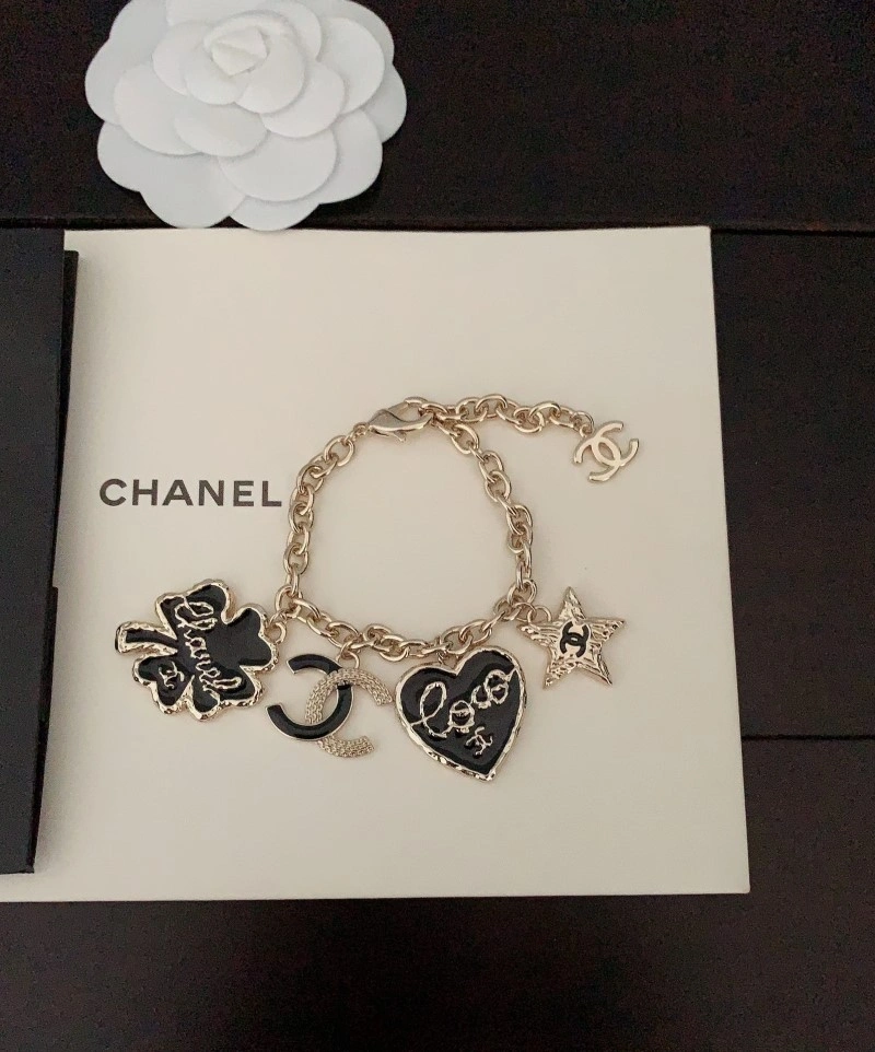 Chanel Bracelets Stylish 220420