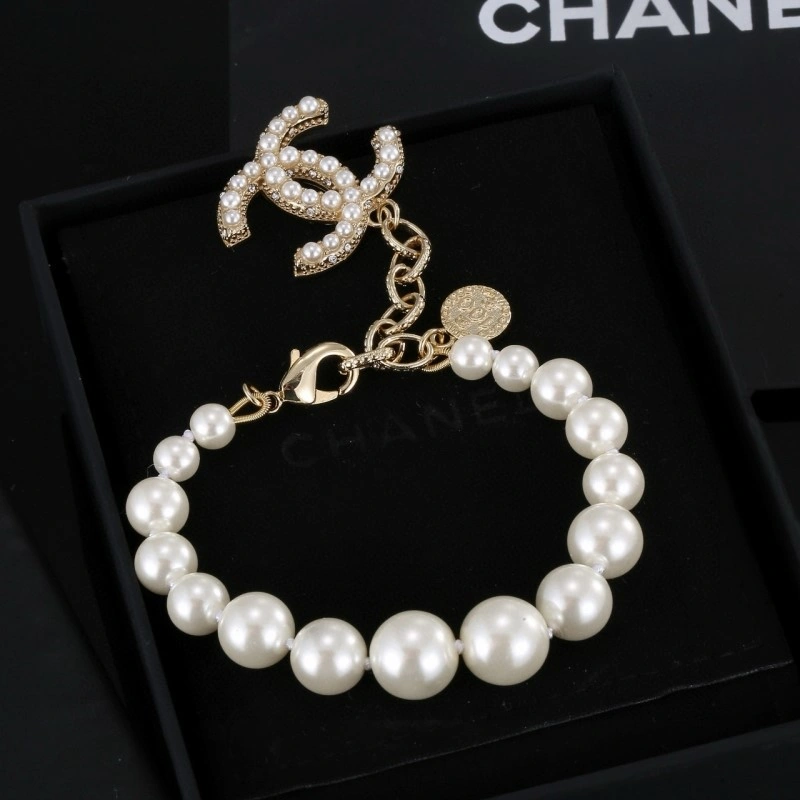 Resilient Chanel Bracelets 220444