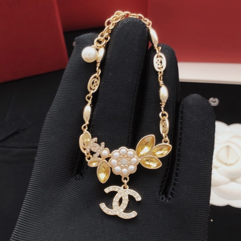 Trendy Chanel Bracelets 220407