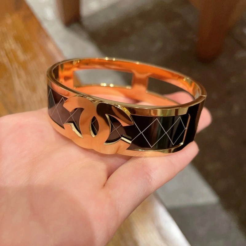 FlexibleFit Chanel Bracelets 220409