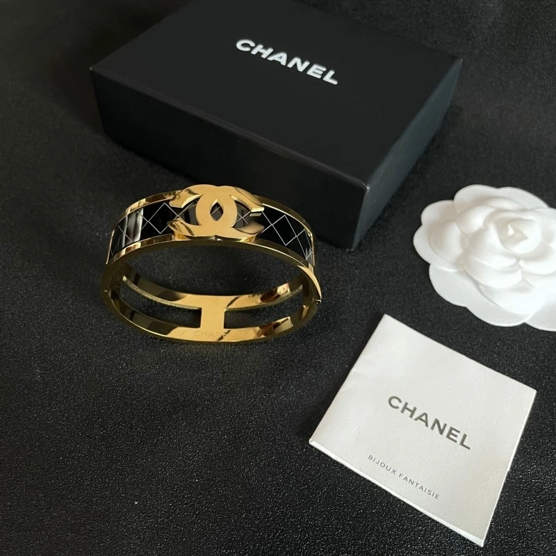 FlexibleFit Chanel Bracelets 220409