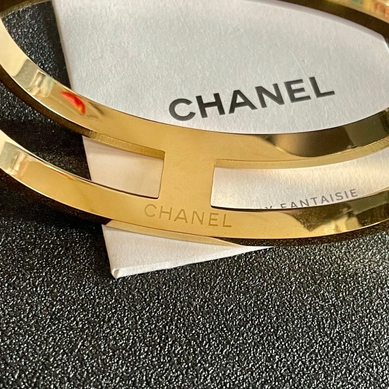 FlexibleFit Chanel Bracelets 220409