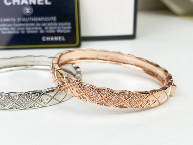 Trendy Chanel Bracelets 220408