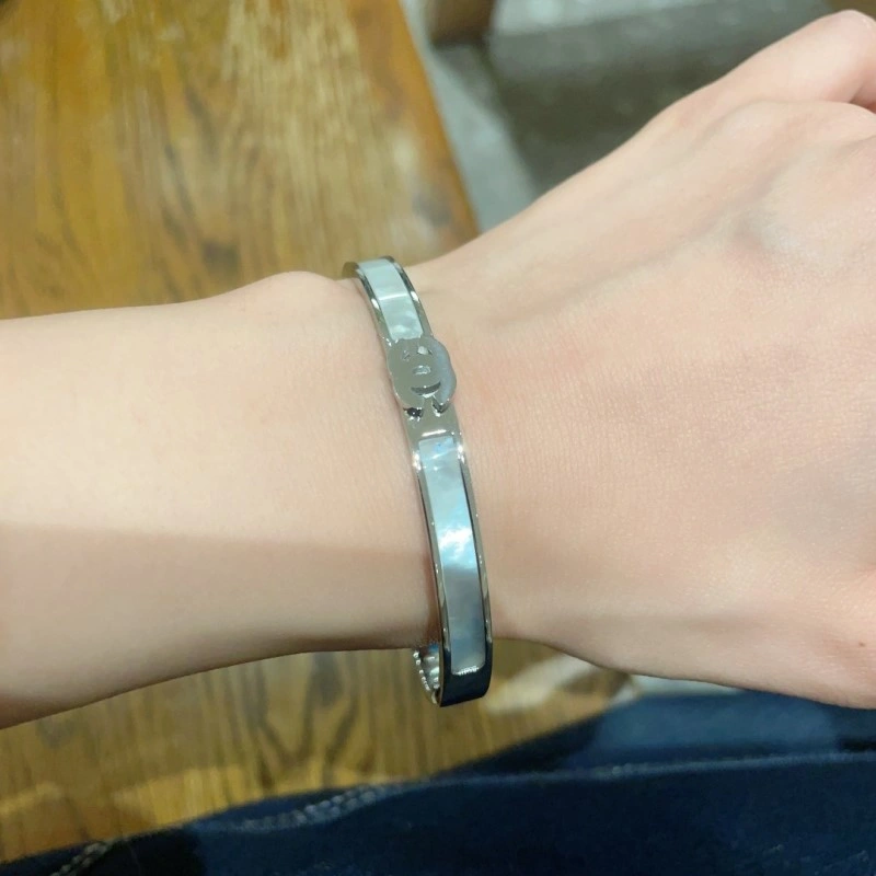 Chanel Bracelets ZipUp 220396