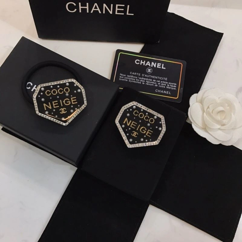Durable Chanel Brooches 231373