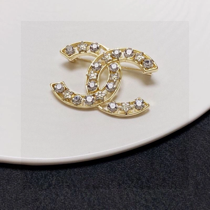 Chanel Brooches HighQuality 231411
