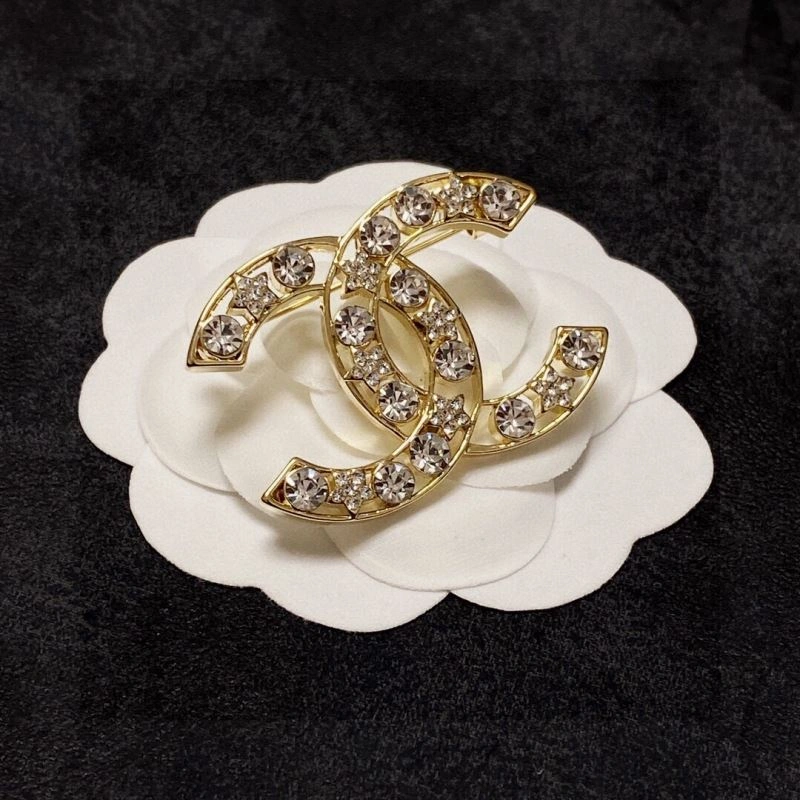 Chanel Brooches HighQuality 231411
