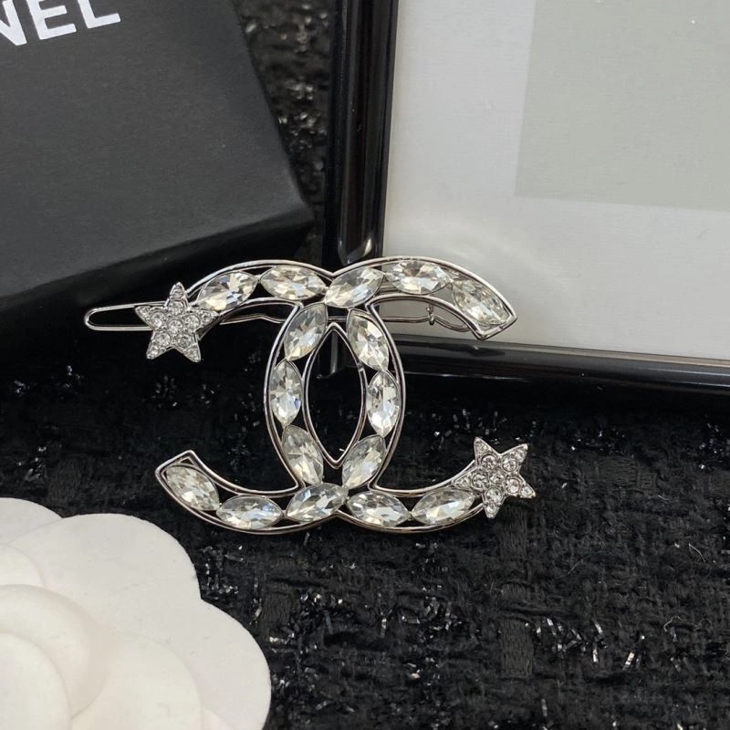 Chanel Brooches Functional 231369