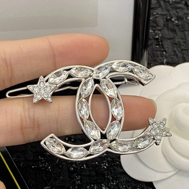 Chanel Brooches Functional 231369