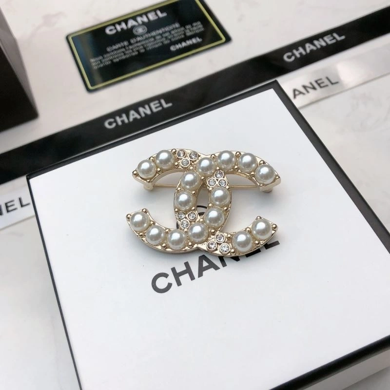 Chanel Brooches Colorful 231429