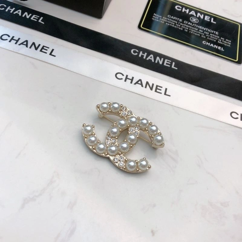 Chanel Brooches Colorful 231429