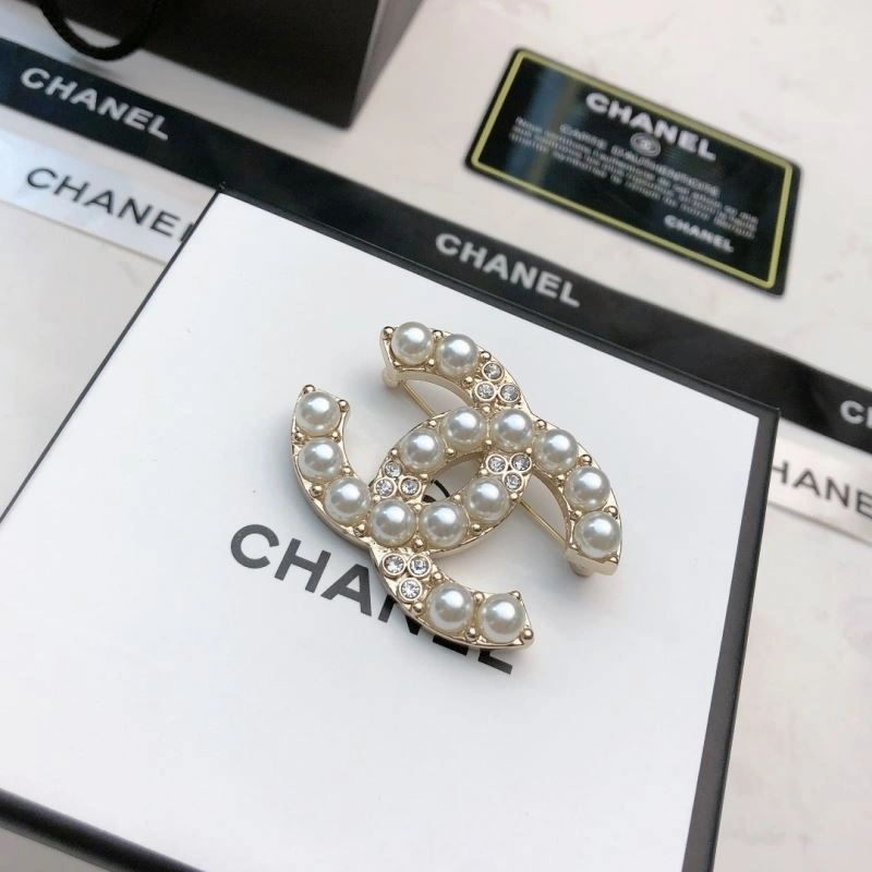 Chanel Brooches Colorful 231429