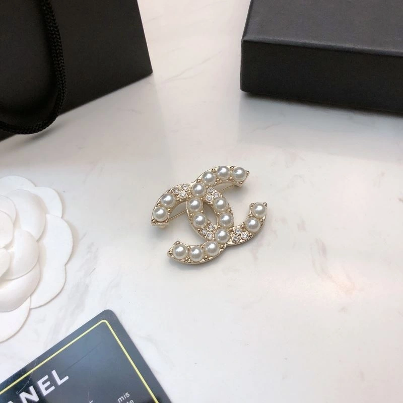 Chanel Brooches Colorful 231429