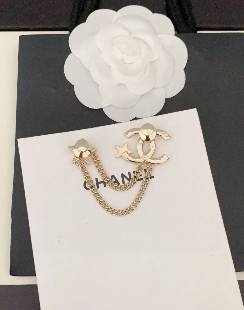 Durable Chanel Brooches 231376
