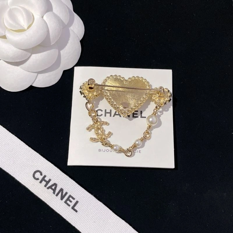 ZeroBulk Chanel Brooches 231359