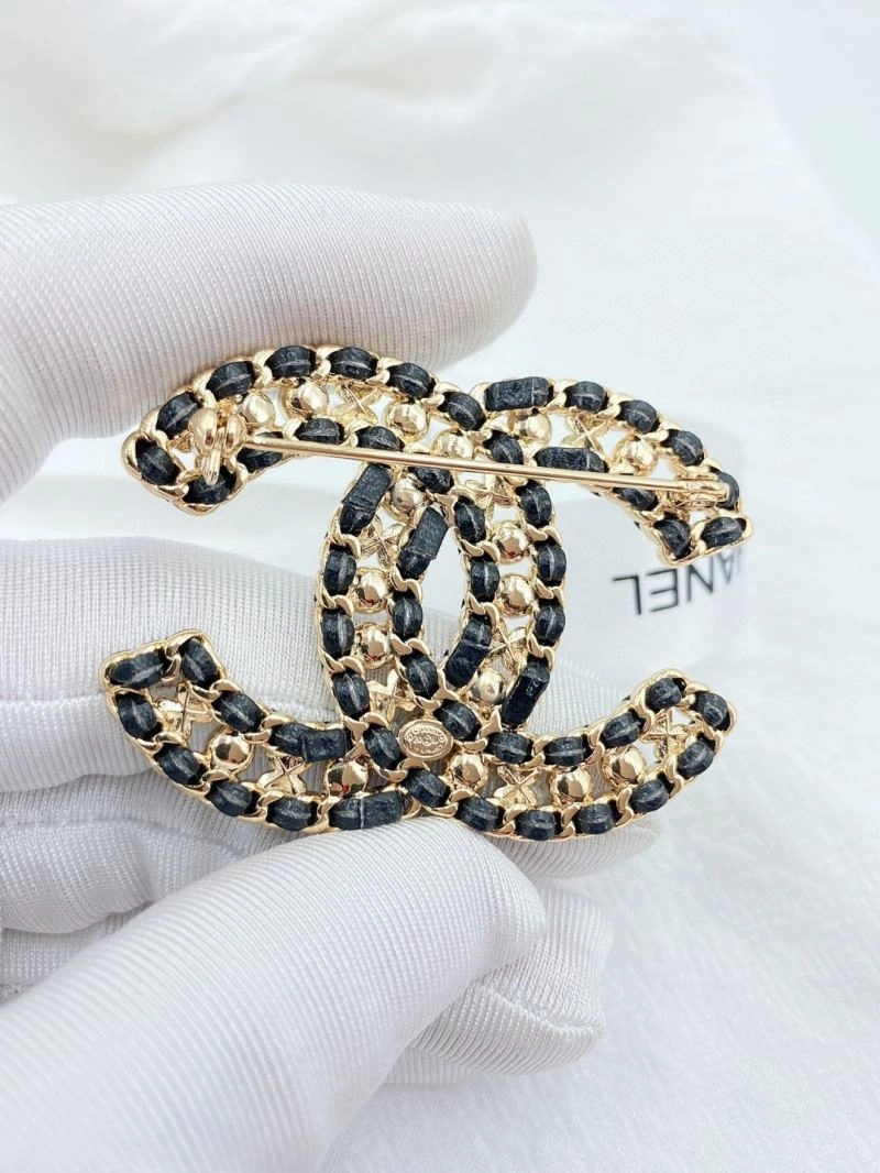 Chanel Brooches EasyMatch 231371