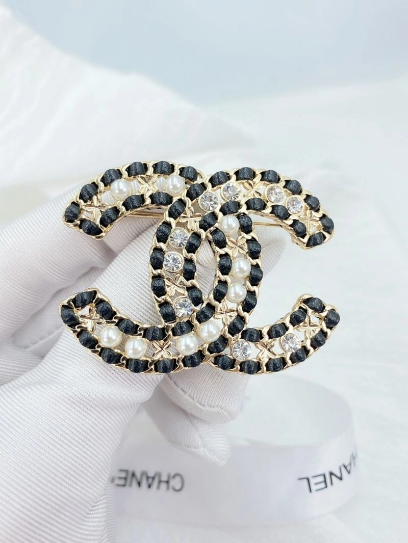 Chanel Brooches EasyMatch 231371