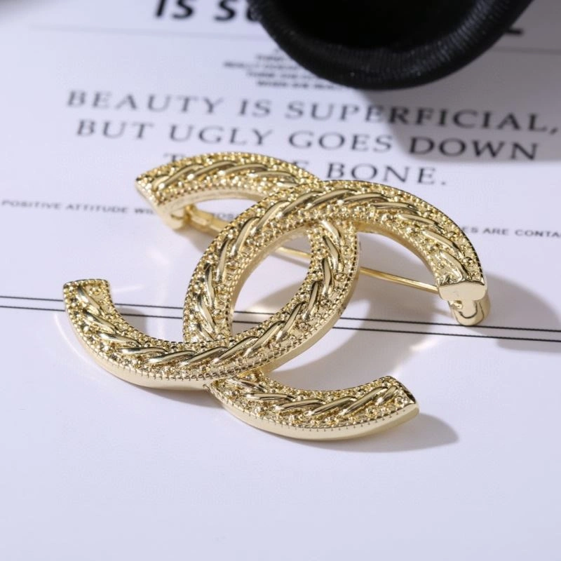 HighQuality Chanel Brooches 218856