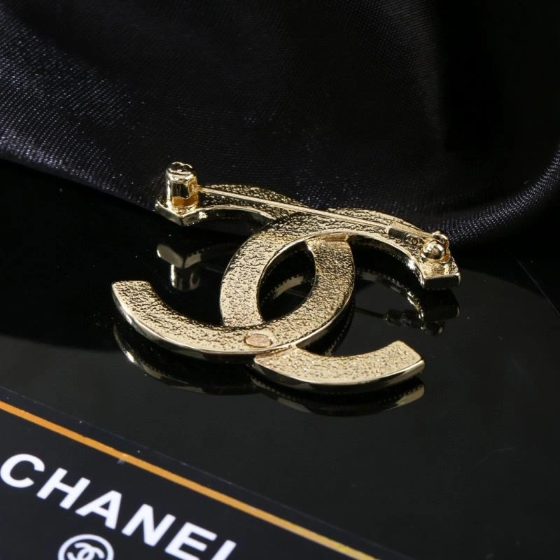 HighQuality Chanel Brooches 218856