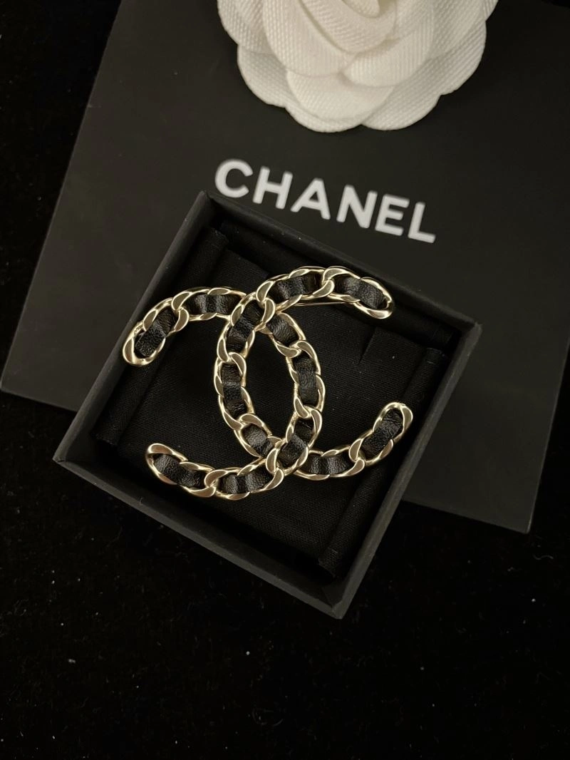 GoAnywhere Chanel Brooches 231338