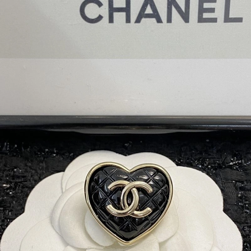 SmartChoice Chanel Brooches 230948
