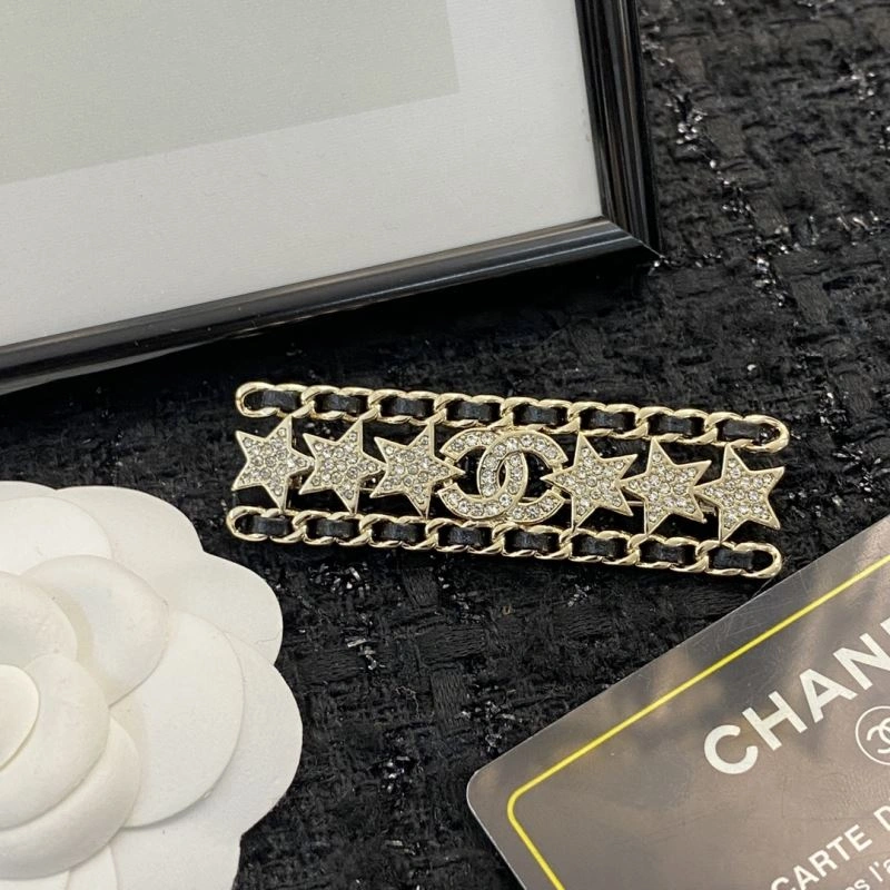 FashionForward Chanel Brooches 230818