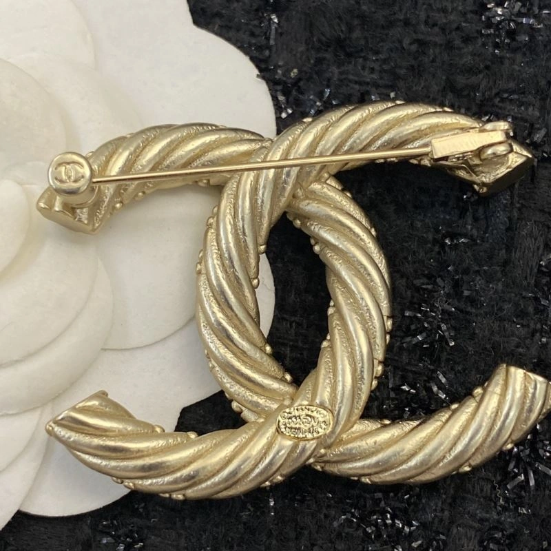 HighQuality Chanel Brooches 230817