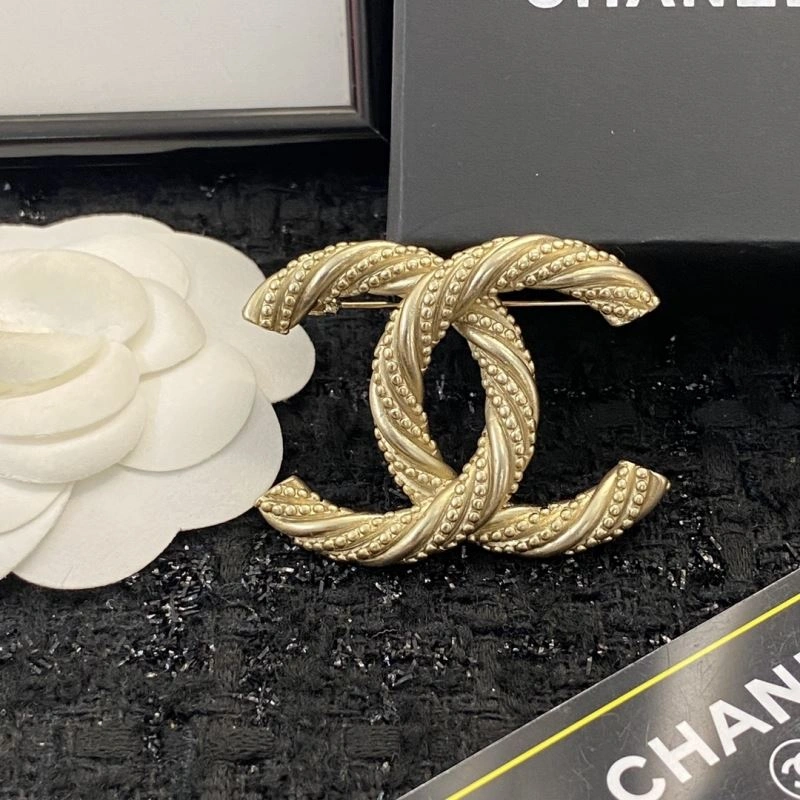 HighQuality Chanel Brooches 230817