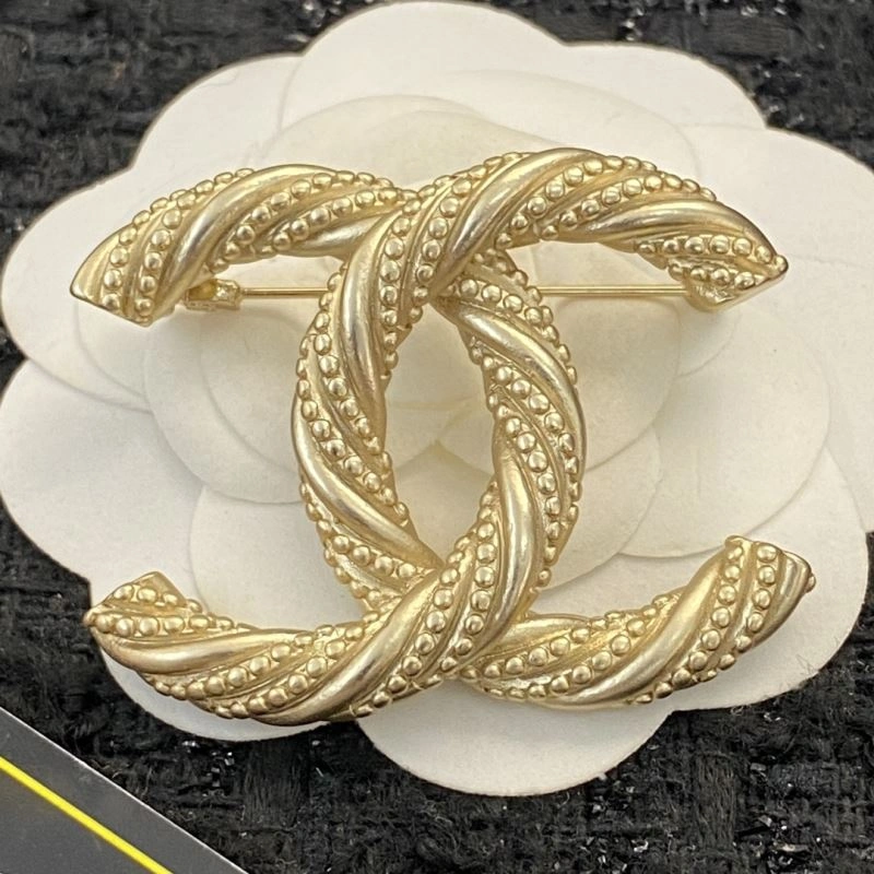 HighQuality Chanel Brooches 230817