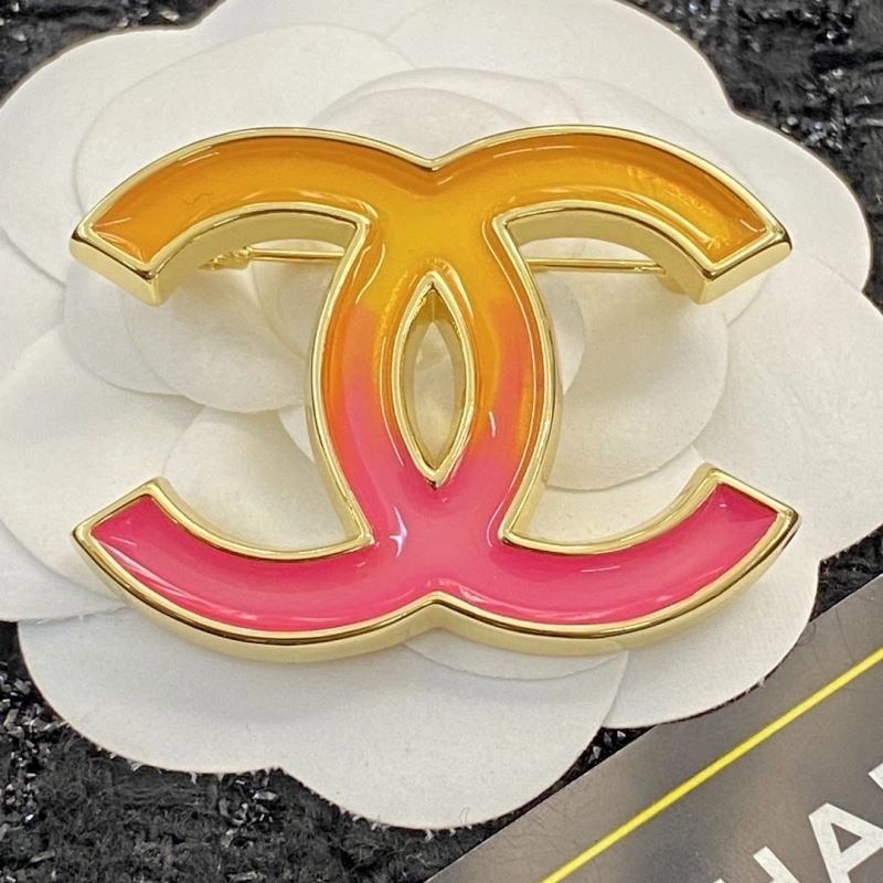 Chanel Brooches Resilient 230872