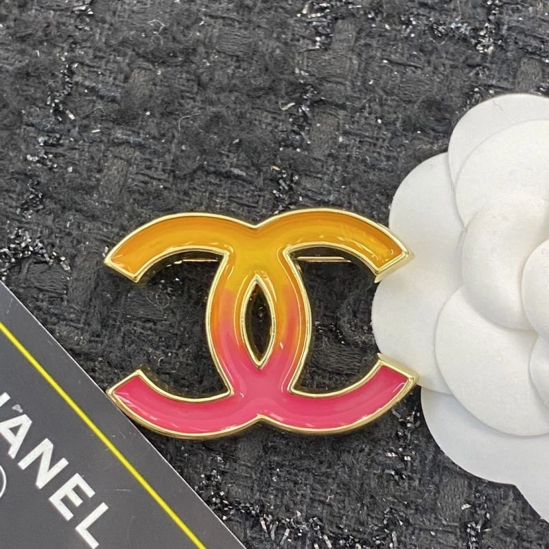 Chanel Brooches Resilient 230872