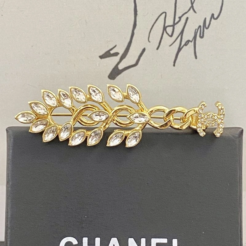Chanel Brooches QuickDry 230815