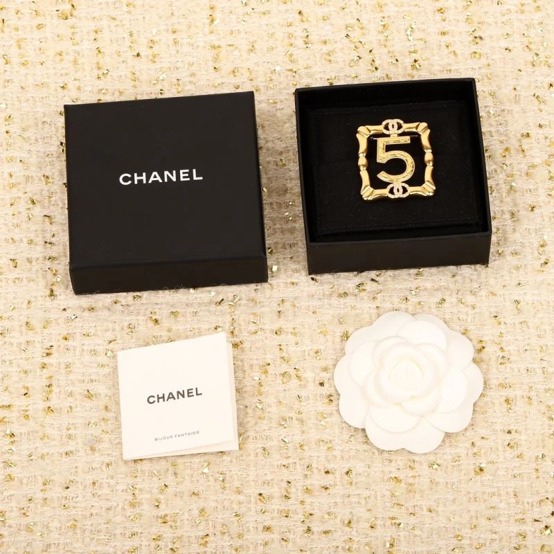 Chanel Brooches AllSeason 230816