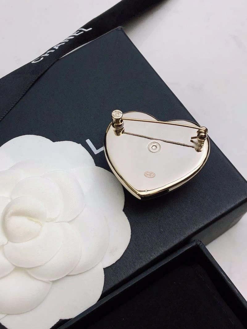 TimelessDesign Chanel Brooches 230826