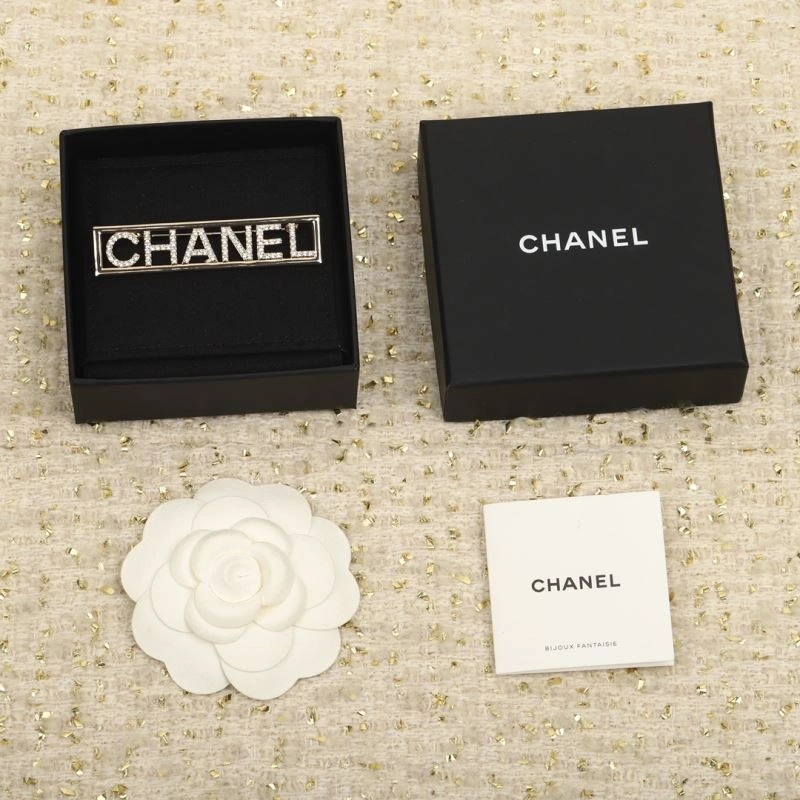 Classic Chanel Brooches 230843