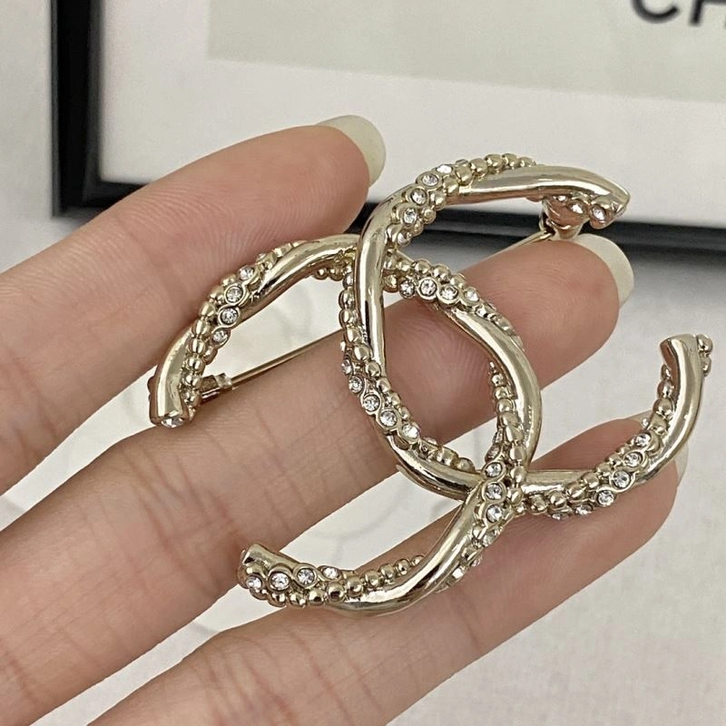 Chanel Brooches Comfortable 230780