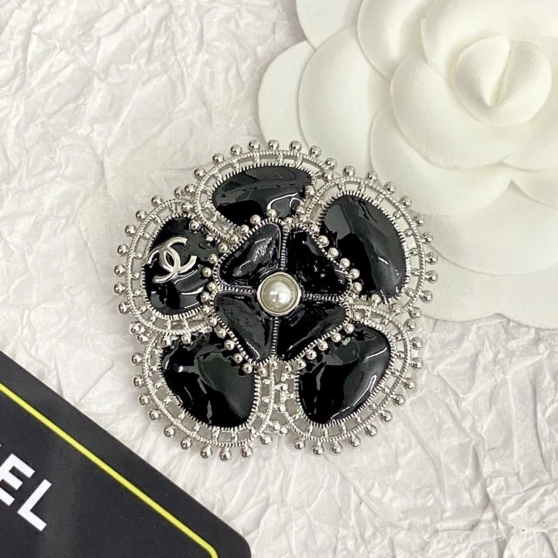 MultiPurpose Chanel Brooches 230771