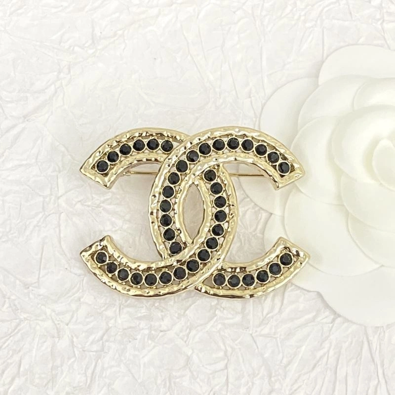 QuickDry Chanel Brooches 230784