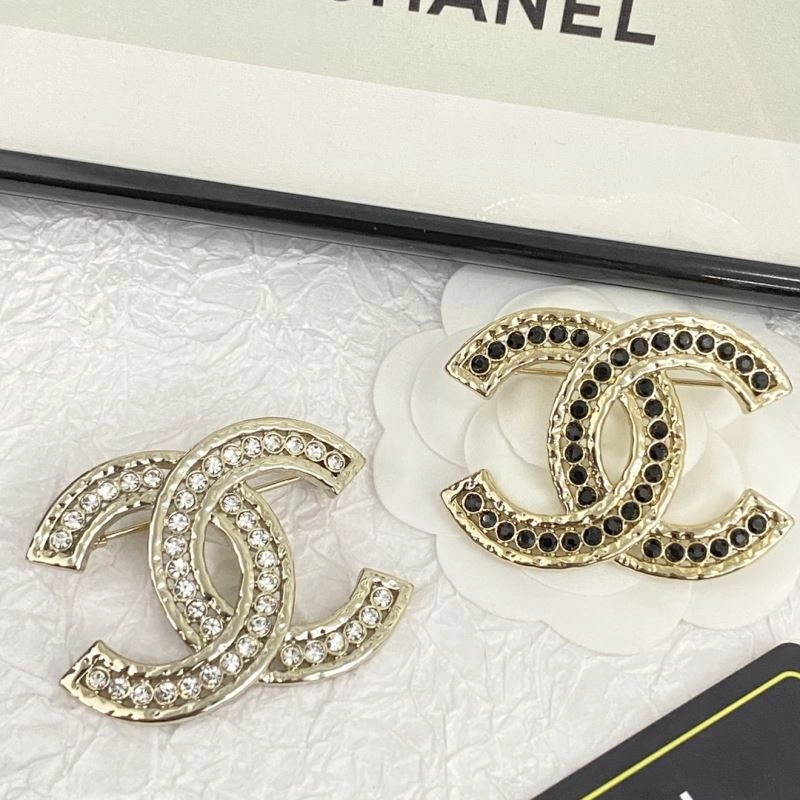 QuickDry Chanel Brooches 230784