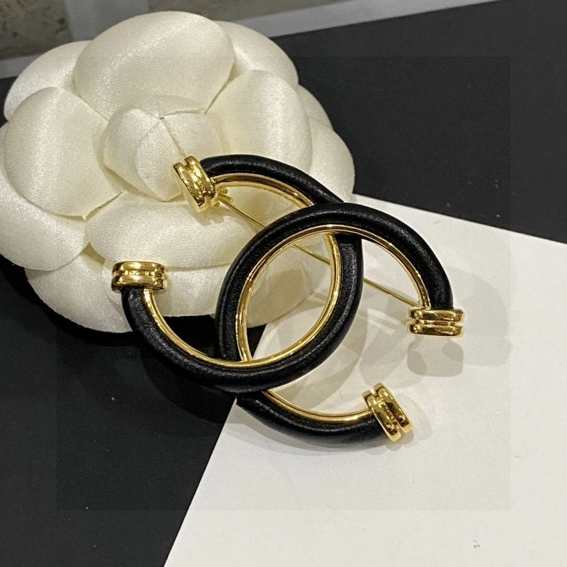 Chanel Brooches Breathable 230776