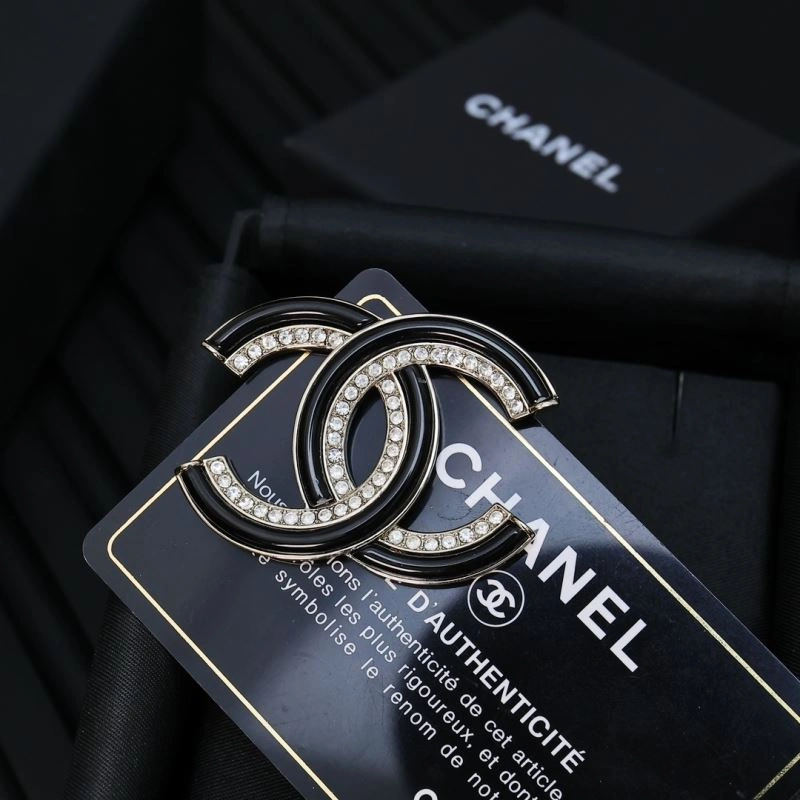 Chanel Brooches FastDry 230814