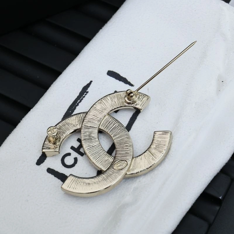 Chanel Brooches FastDry 230814