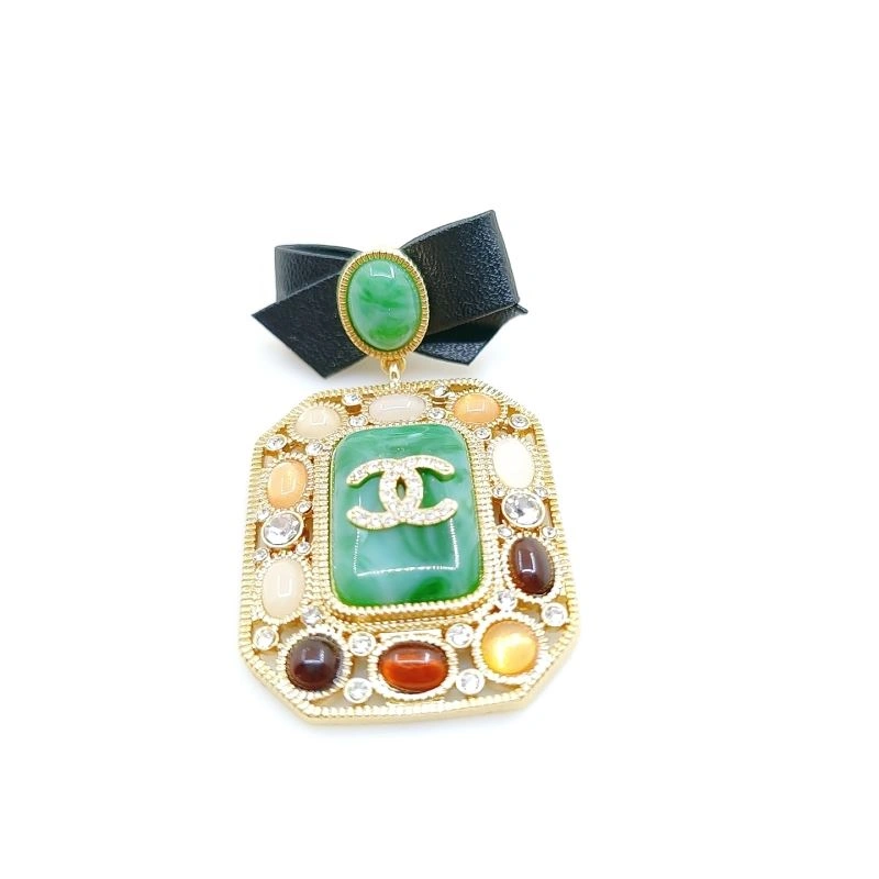 Functional Chanel Brooches 230798