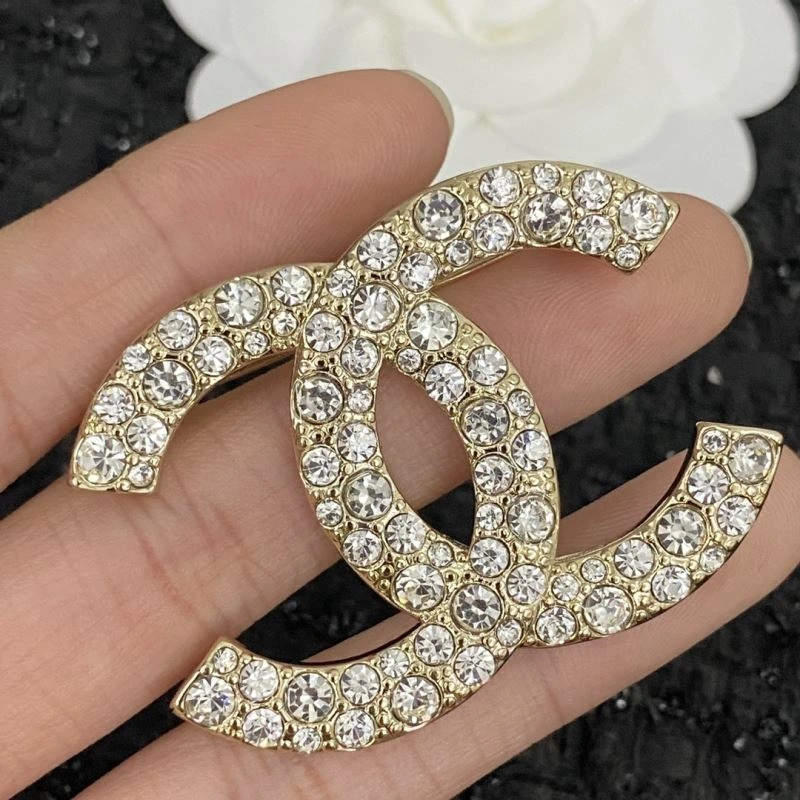 Fashionable Chanel Brooches 232378