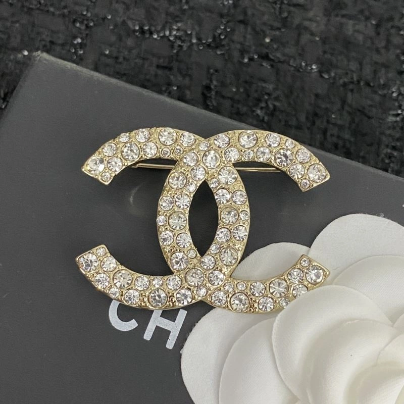 Fashionable Chanel Brooches 232378