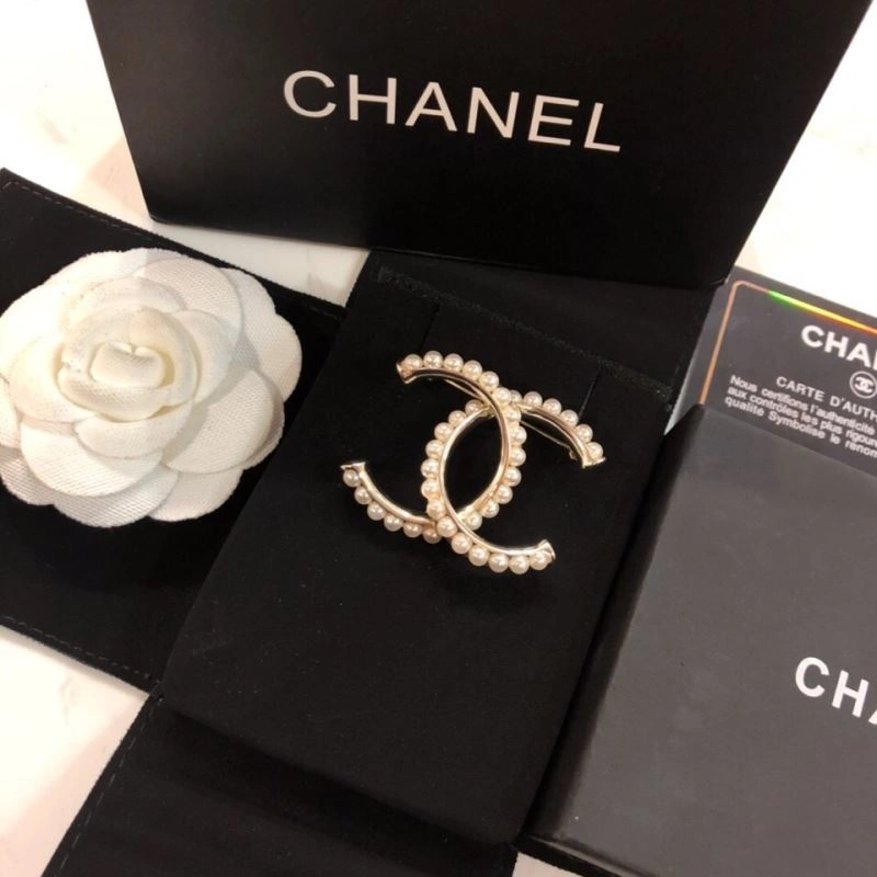 Chanel Brooches Upgraded 232418
