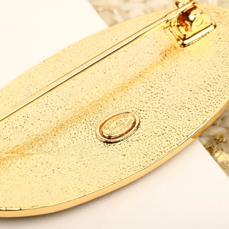 Chanel Brooches BestValue 232365