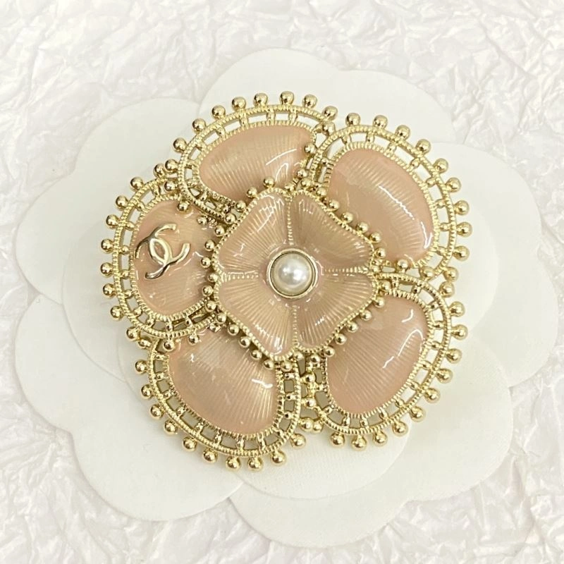 Chanel Brooches Sleek 232354