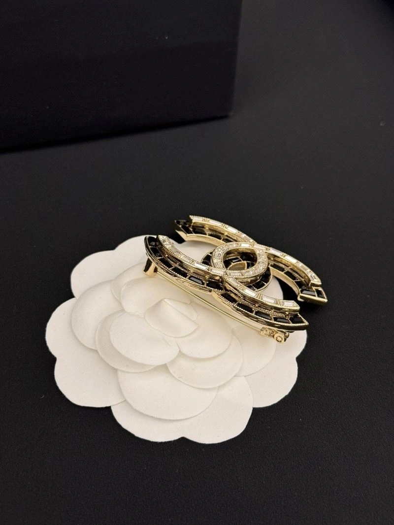 Chanel Brooches Comfortable 232345